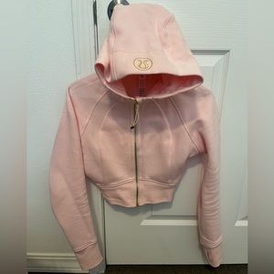 New Lululemon Scuba Full-Zip Cropped Hoodie in Strawberry Milkshake/Gold